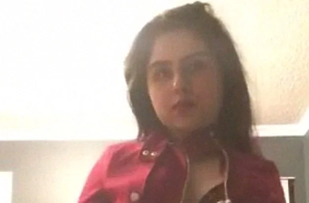 NRI punjabi hottie ne kapde utar kar poori nangi hokar solo video banaya hot masti