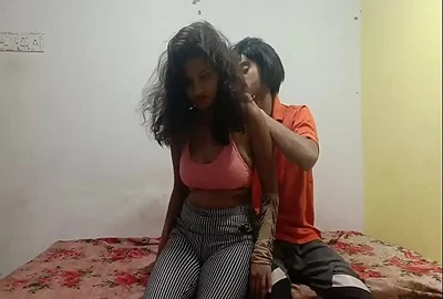 Oyo room se Bangla jodi ka intimate private clip